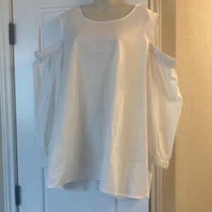 Calvin Klein shirt shoulders out